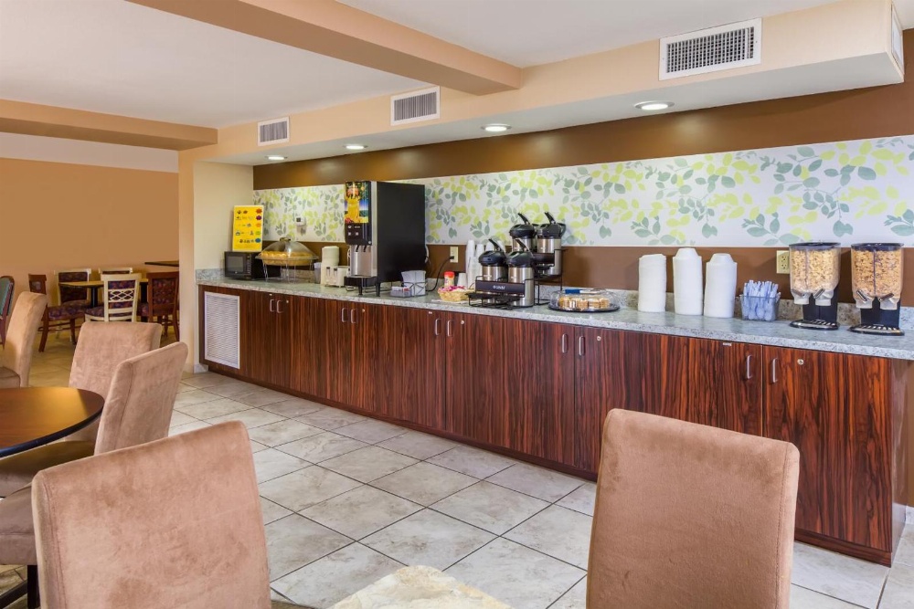 MAINGATE FLORIDA HOTEL Main image